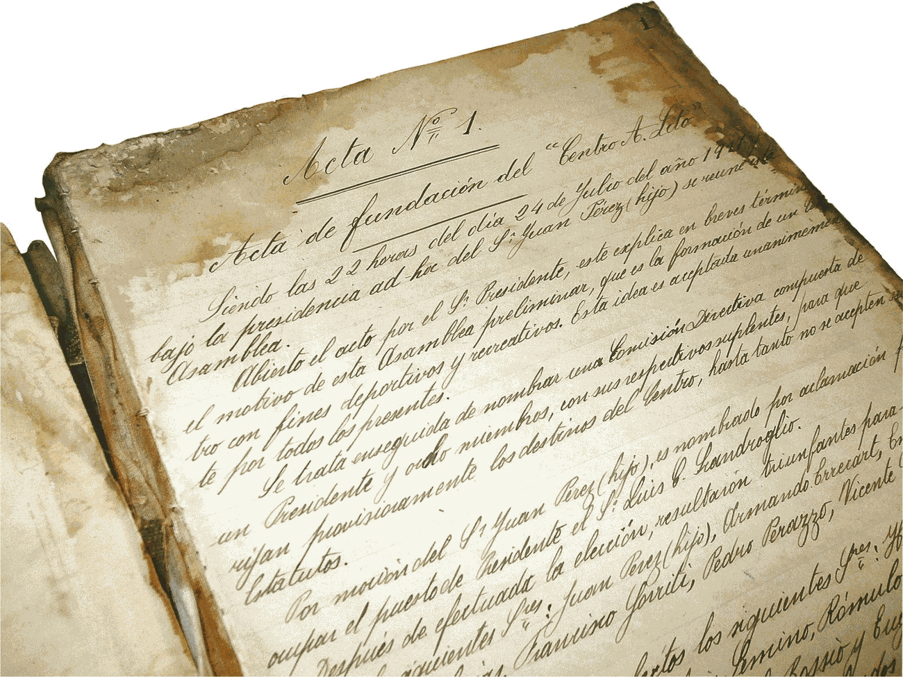 Primera página del libro de actas del club: el acta de fundación del 24 de julio de 1917